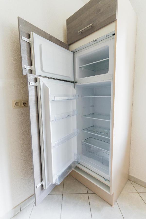Appartment In Den Weinbergen Bei Mainz - Mit 2X Doppelzimmern, 1X Grosses Wohnzimmer, Bad & Kueche Stadecken-Elsheim Kültér fotó