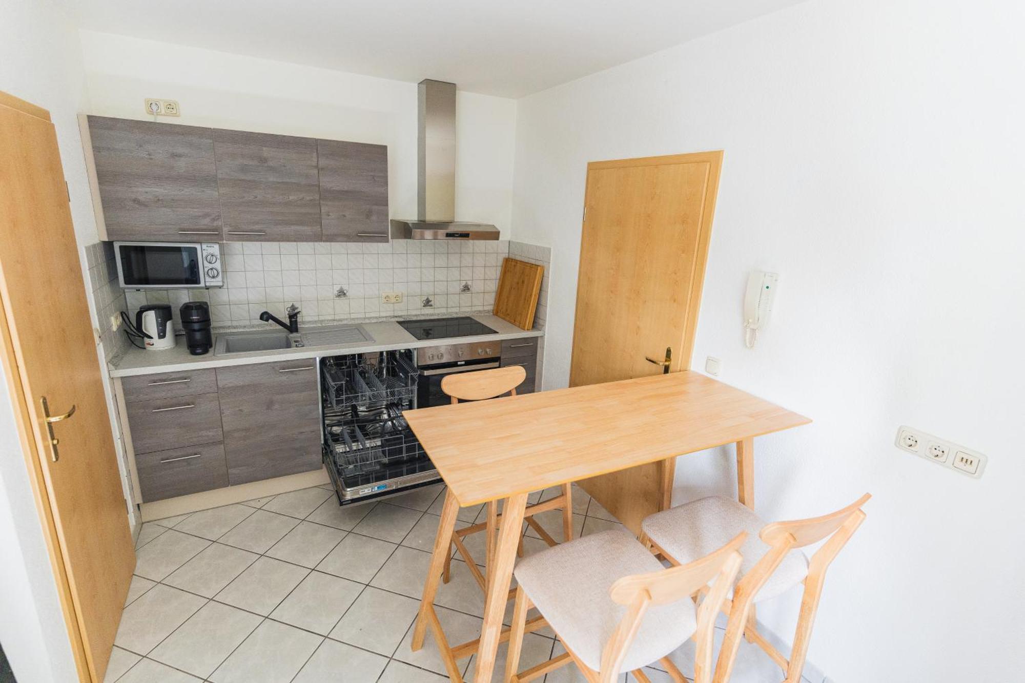Appartment In Den Weinbergen Bei Mainz - Mit 2X Doppelzimmern, 1X Grosses Wohnzimmer, Bad & Kueche Stadecken-Elsheim Kültér fotó