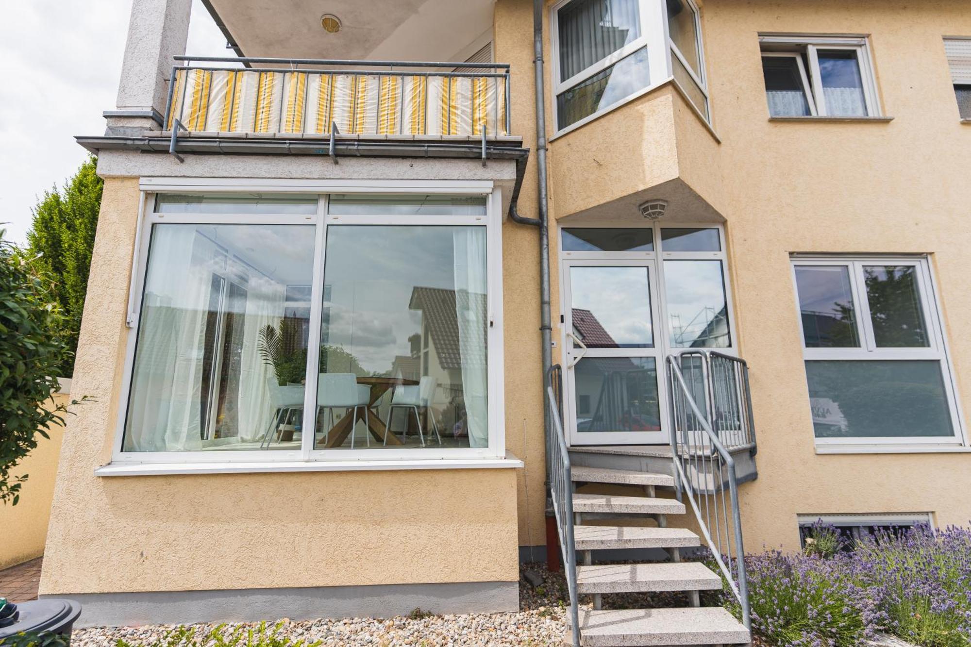 Appartment In Den Weinbergen Bei Mainz - Mit 2X Doppelzimmern, 1X Grosses Wohnzimmer, Bad & Kueche Stadecken-Elsheim Kültér fotó
